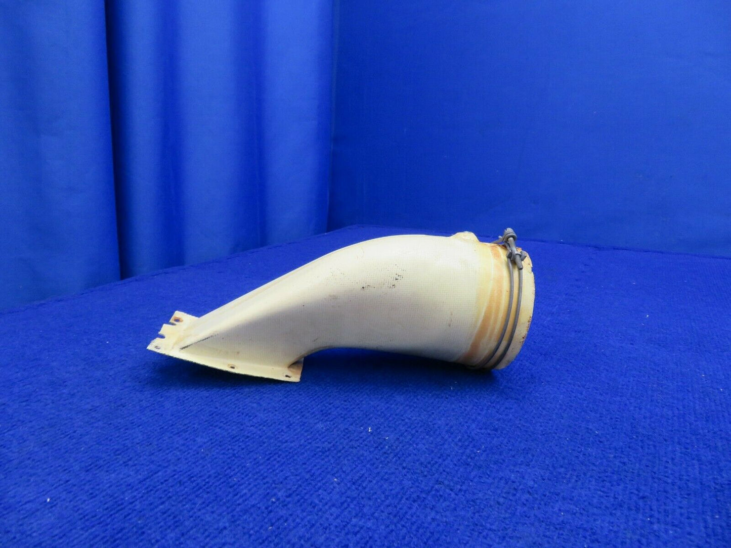 Piper PA-28R-201T  Arrow Fitting Assy Air Duct Lower P/N 79271-00 (0222-845)