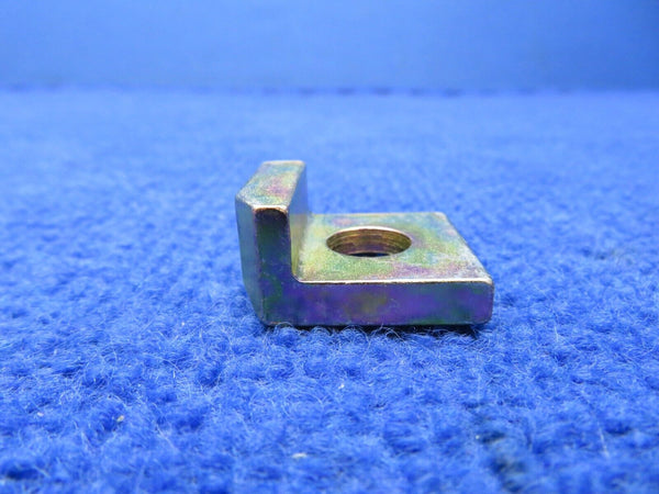 Continental 7th Stud Cylinder Hold Down Bracket P/N 646298 NOS (0722-748)