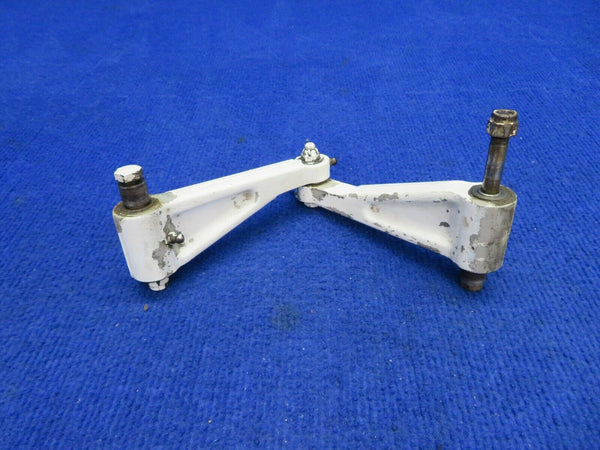 1956 Cessna 310 Nose Gear Torque Link Upper & Lower P/N 0841000-65 (0522-321)