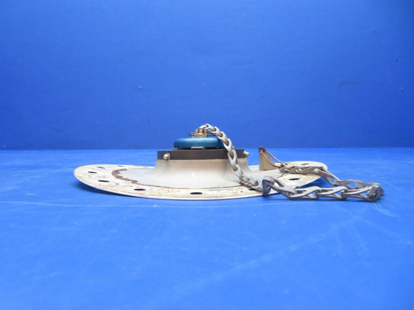 Cessna 310 / 310I Fuel Filler Adapter & Cap Assy P/N 0823410-3 (0923-688)