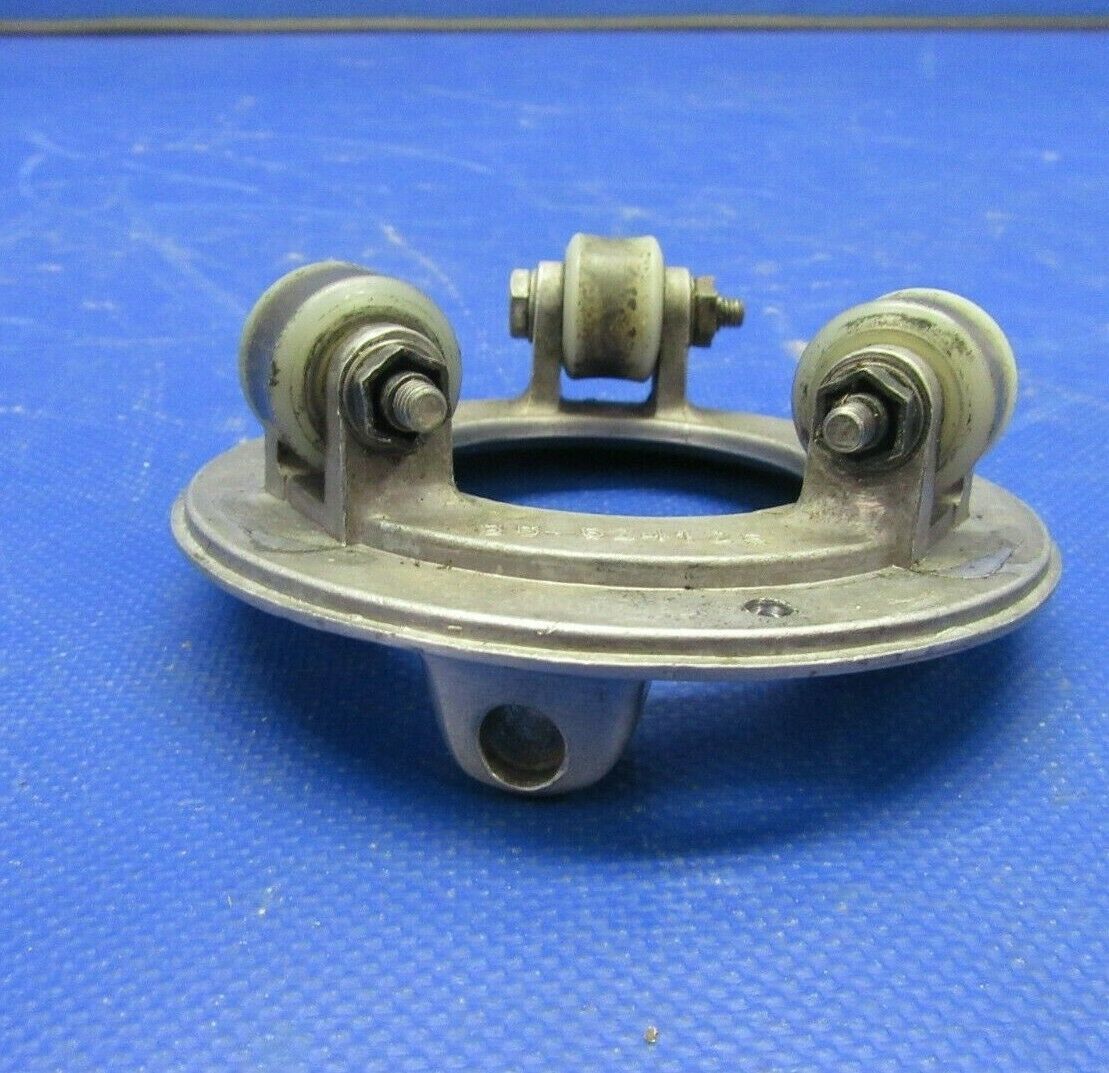 Beech Baron 95-B55 Hanger Control Column P/N 35-524125-10 (1121-306)