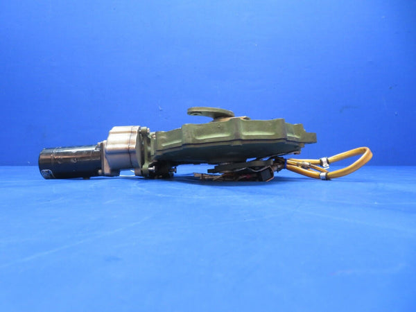 Cessna 310 / 310I Landing Gear Actuator w/ Motor 26v P/N 0894000-4 (0923-771)