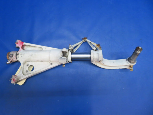 Beech 95-B55 Baron Nose Gear Assy P/N 36-820019-603 (0123-604)