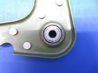 Cessna 310 / 310Q Aileron Bellcrank w/ Link P/N 0861500-13 LOT (0823-712)
