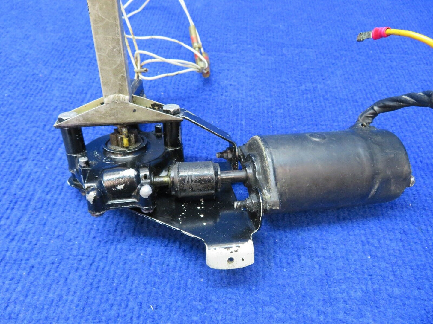 Brantly B2B Fomoco Long Trim Motor 12V P/N 360-500 (0822-525)