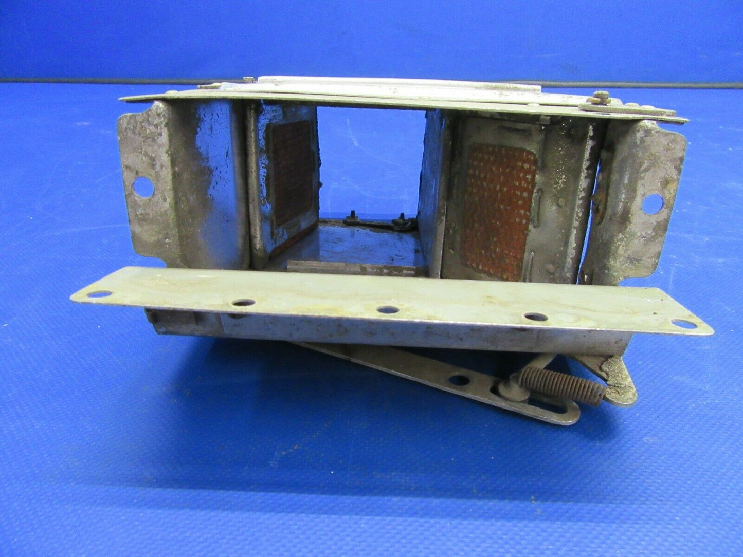 Beech Bonanza E35 Valve Assy Heat Control P/N 35-550026-44 (0821-498)