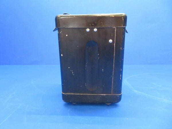 Cessna 150 / 150K Battery Box Assy w/ Lid P/N 0413402-2, 0413402-6 (0922-851)