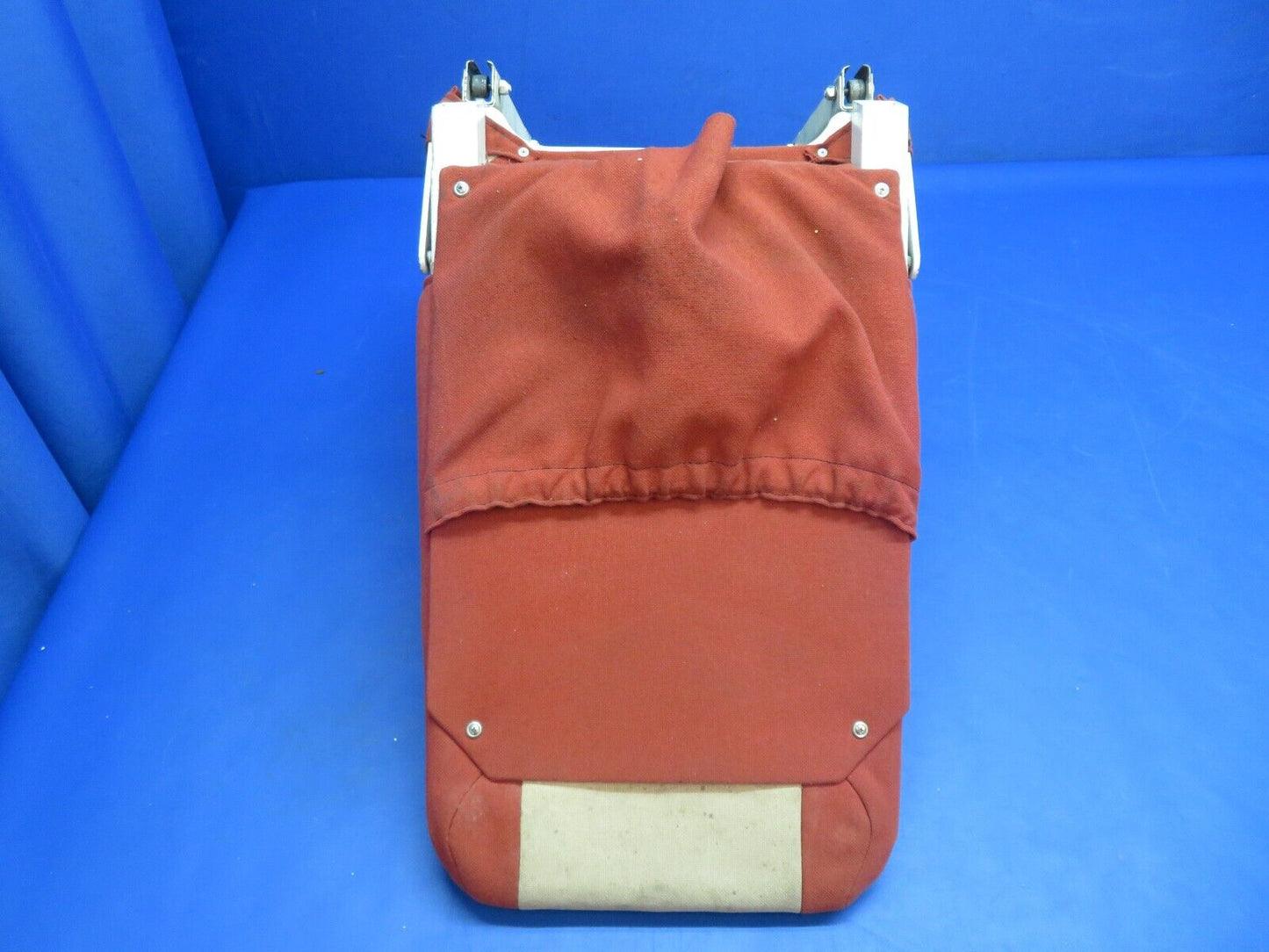 Lake LA-4-200 Seat Assy Pilot / Co-Pilot P/N 2-7404-1 (1222-915)