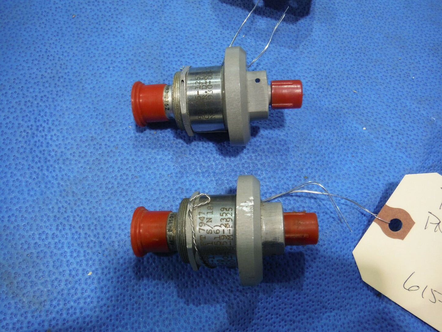 Hydraulic Pressure Switch  Lot of 2  P/N 98505-125  (615-129)