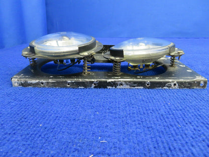 Cessna 210 Dual Landing Light Assy w Bulbs (0322-480)