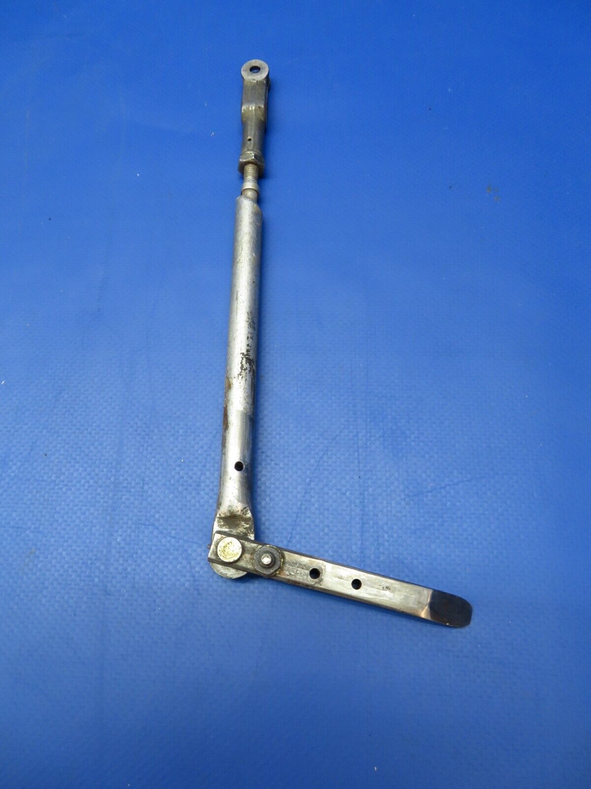 Cessna LWR Cabin Door w/Pin P/N 5111526-2 (1122-361)