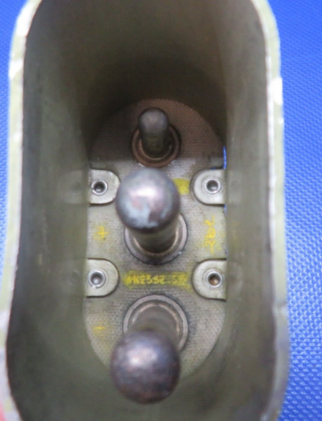 Cessna 401 / 401A External Power Receptacle P/N MS3506-1 (0124-168)