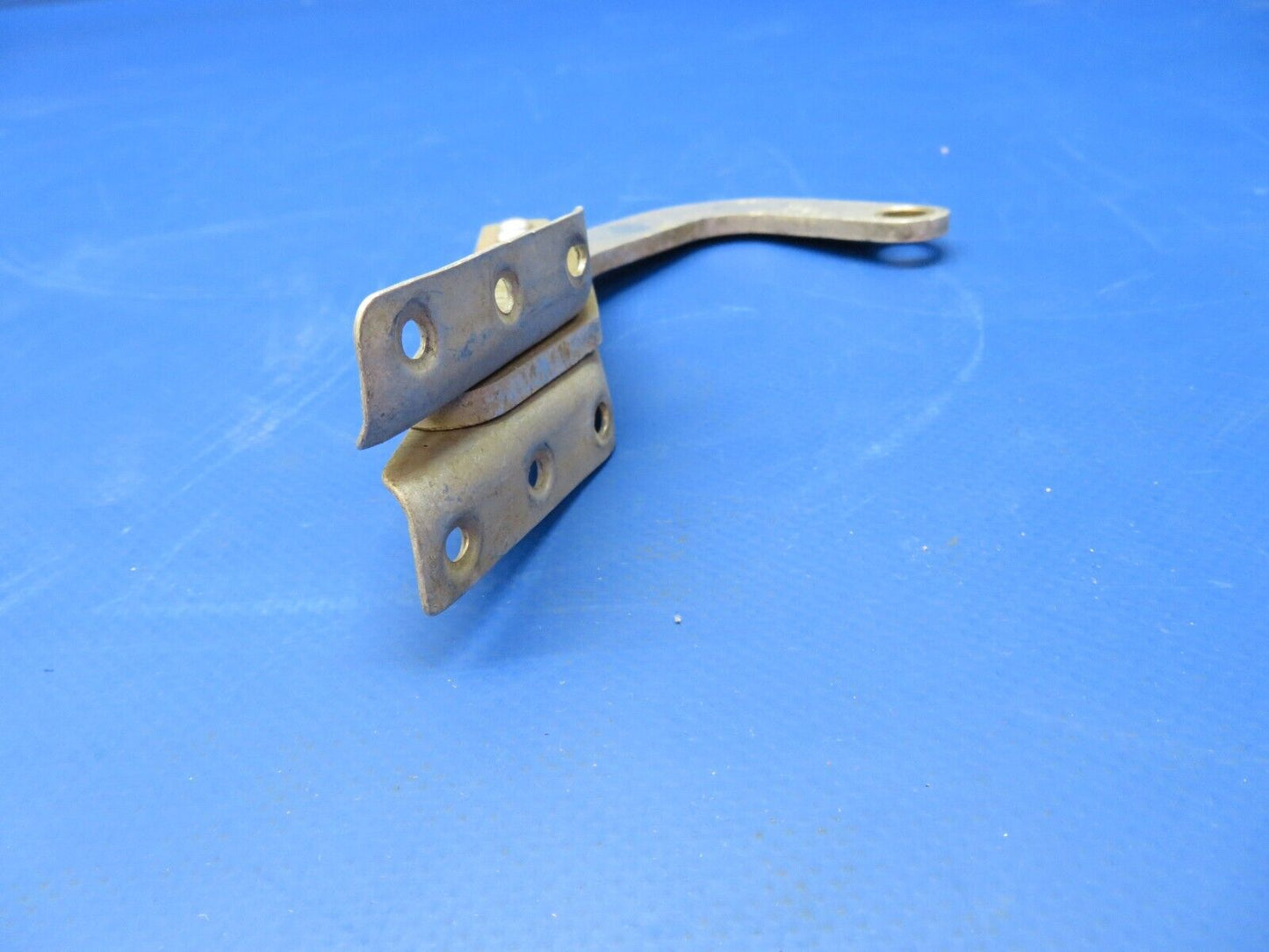 Cessna 210 / 210A Nose Gear FWD Arm Assy P/N 1213251-1 (1122-431)