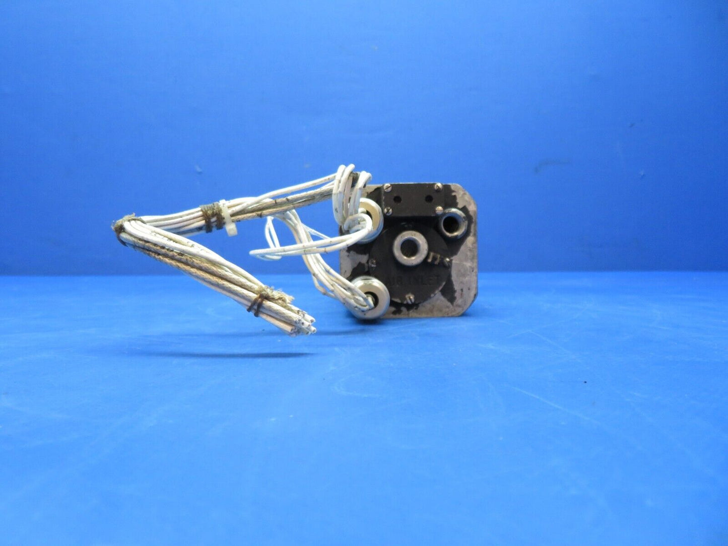 Aviation Instrument Directional Gyro - Slaved P/N 424-1 CORE (0823-304)