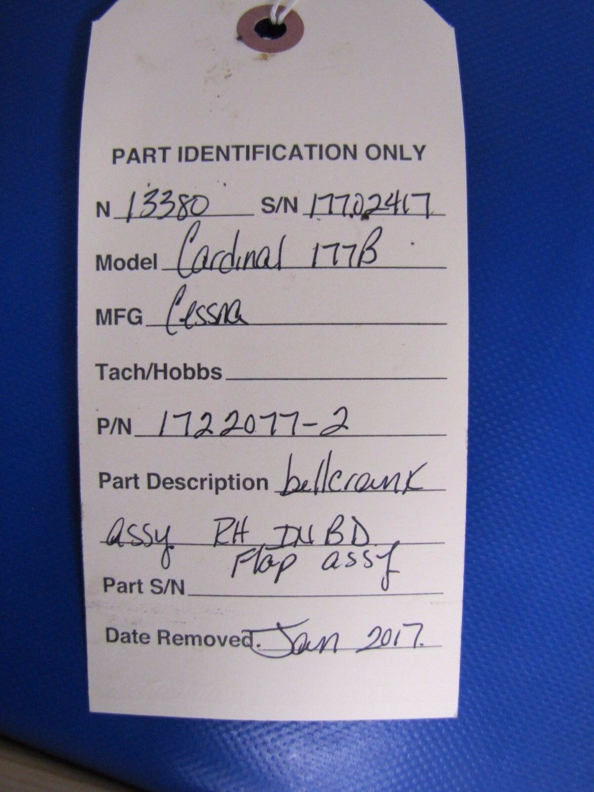 Cessna Cardinal 177B Bellcrank Assy RH INBD - Flap P/N 1722077-2 (0317-81)