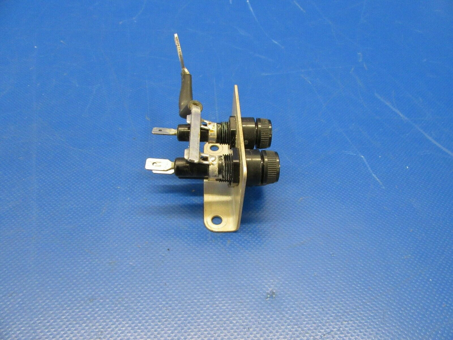 Diamond DA40-180 Fuse Holder P/N DA4-2466-10-02 (0319-329)