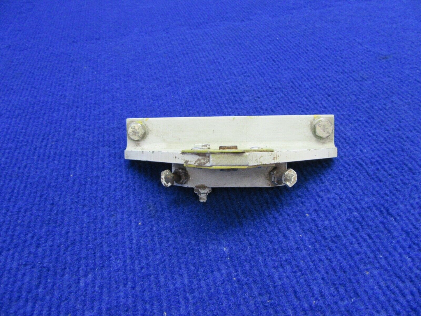 Piper PA-38-112 Tomahawk Rudder Hinge Lower 77605-02, 77605-002 (1221-389)