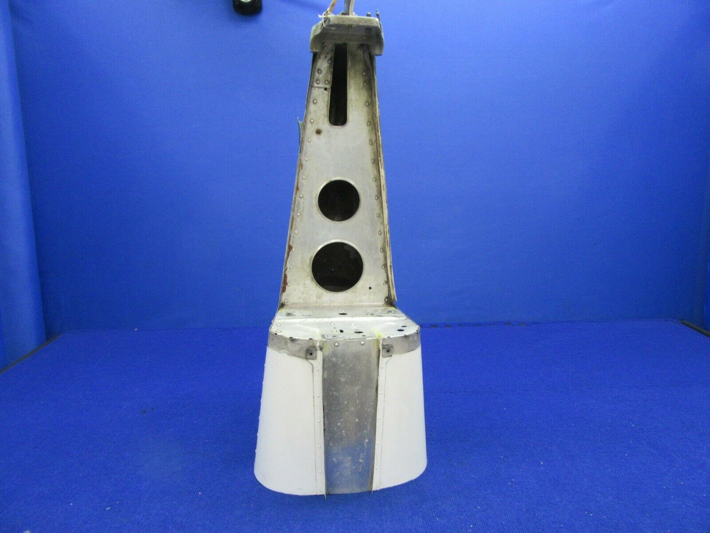 Cessna 172 / 172M Tailcone Fuselage P/N 0512008-9 FOR PARTS (0122-472)