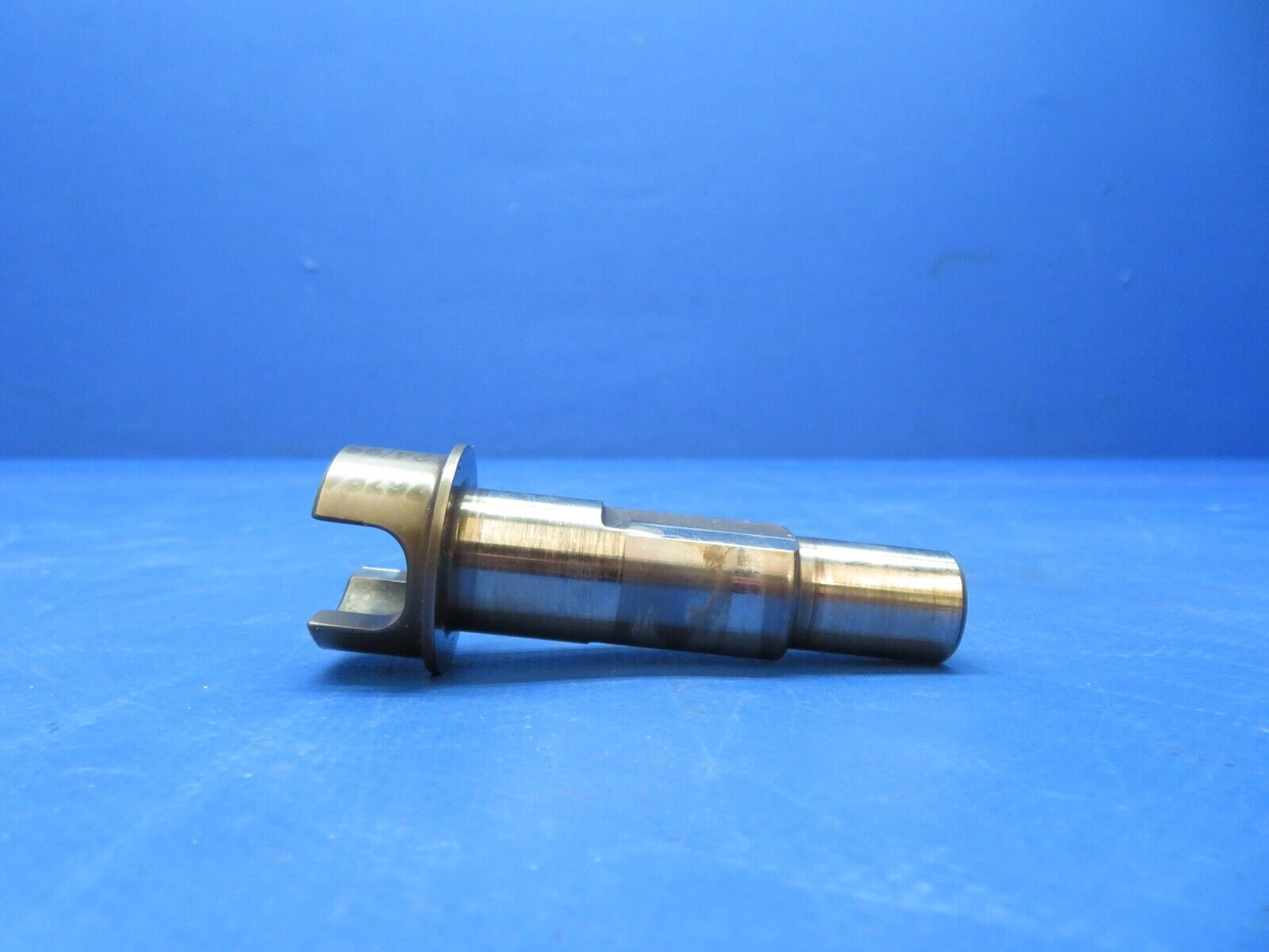 Lycoming TIO-540-U2A Oil Pump Drive Shaft P/N 76784 (0723-461)