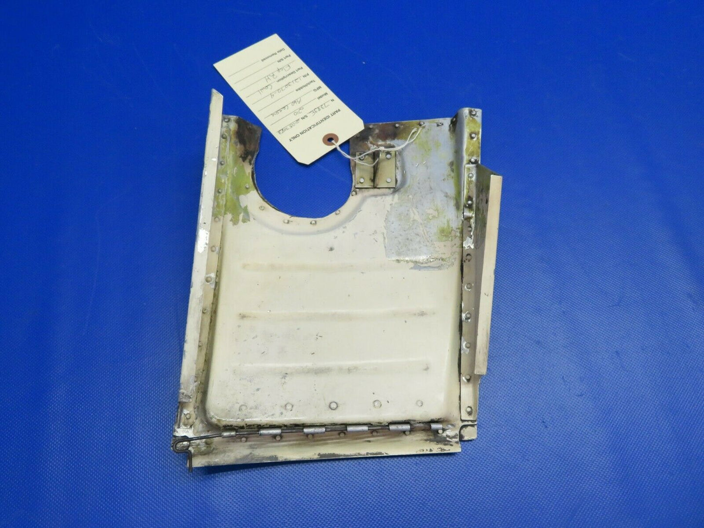 1960 Cessna 210 Cowl Flap RH P/N 1213070-4 (0321-102)