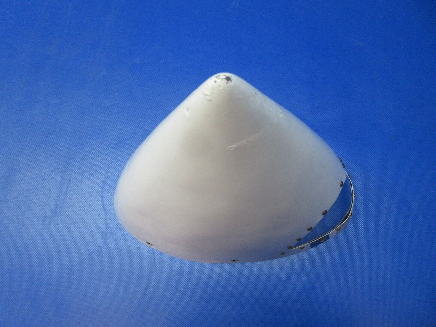 Cessna 401 / 401A LH Tip Tank Nose Cap Assy P/N 0823411-215 (0124-1414)