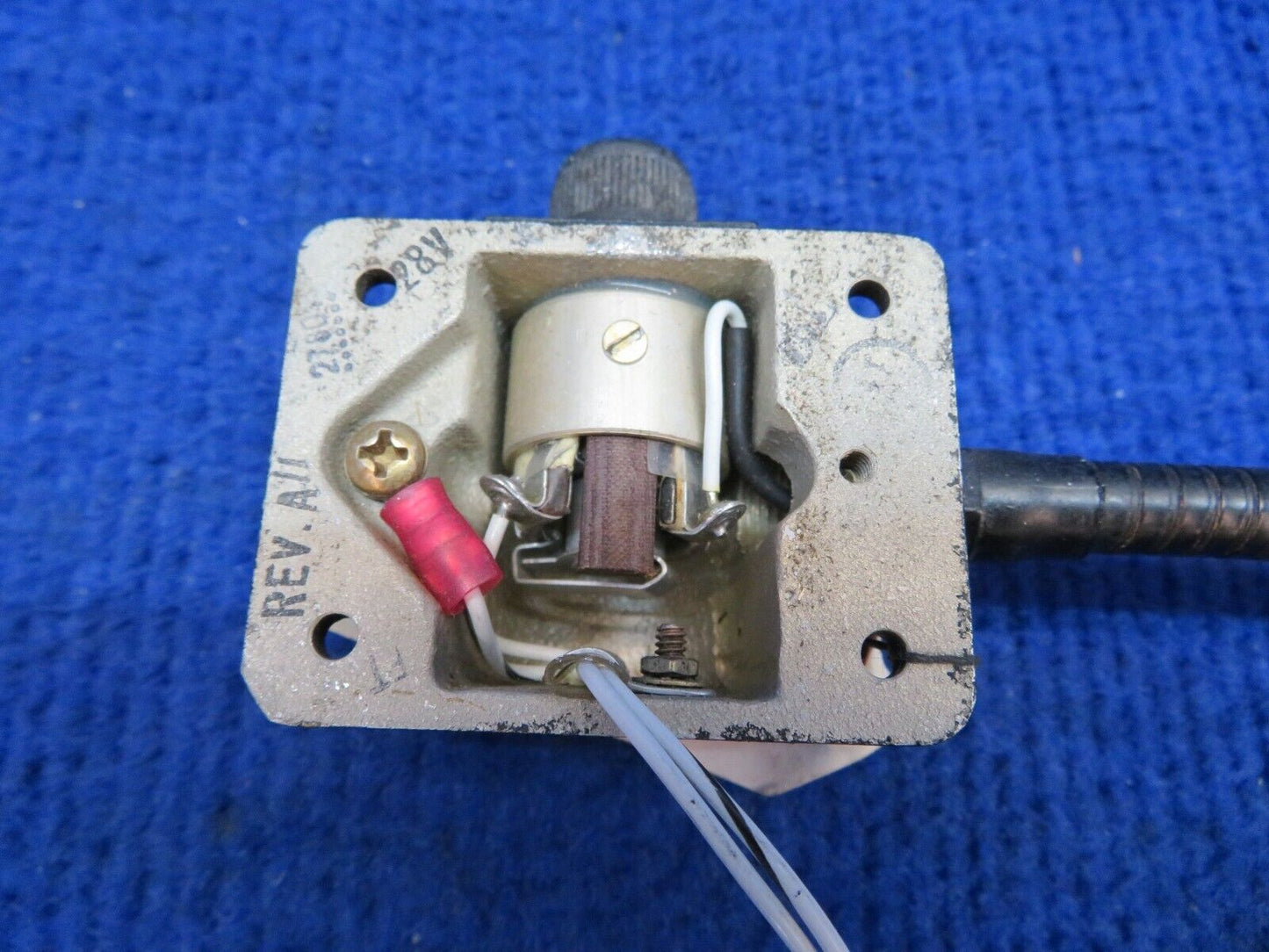 Grimes 28 Volt Cockpit Light P/N 36170-3R-1495 NOS (0822-507)