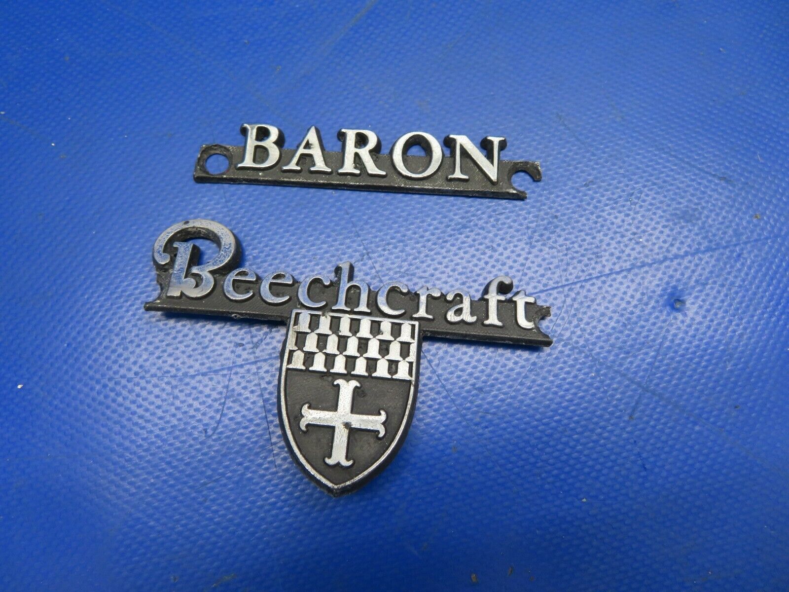 Beech Baron 95-B55 Fuselage Emblems set (0620-529)