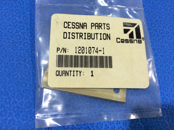 Cessna Clip Airframe P/N 1201074-1 NOS (0116-56)