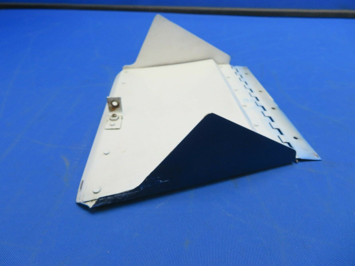Rockwell Commander Cowl Flap Assy RH P/N 46336-2 (1020-497)