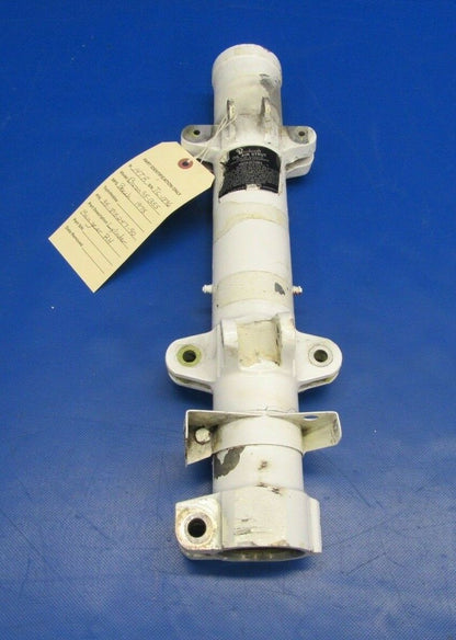 Beech 95-B55 Main Gear Cylinder RH P/N 35-815247-90 (0219-118)