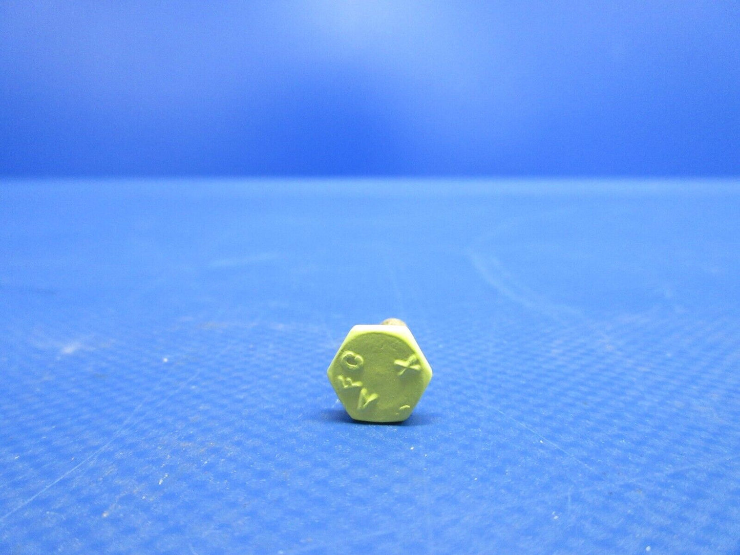 Mooney Bolt P/N 914038-005 NOS (0224-1649)