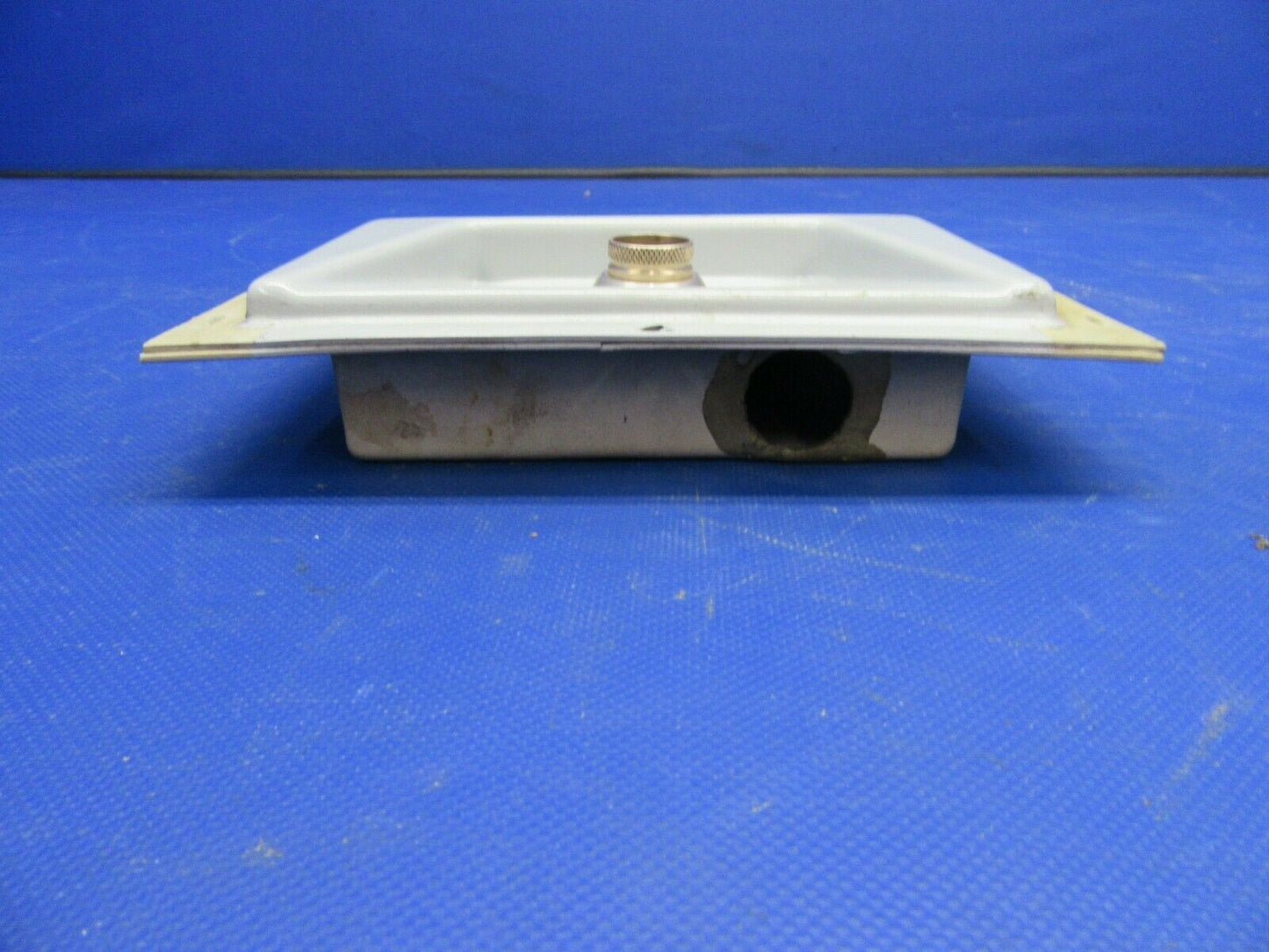 Beech Baron 95-B55 Duct Assembly Optional 5th Air Valve 95-554036-75 (1121-307)