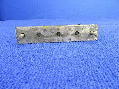 Piper PA-38-112 Tomahawk Main Landing Gear Clamp & Shim P/N 77608-06 (1221-390)