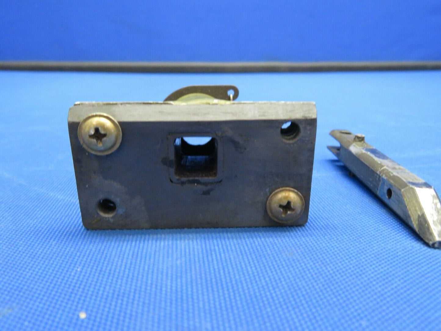 Cessna P210N / 210 Cabin Door Pin & Guide Assy P/N 2117127-3 (1020-152)