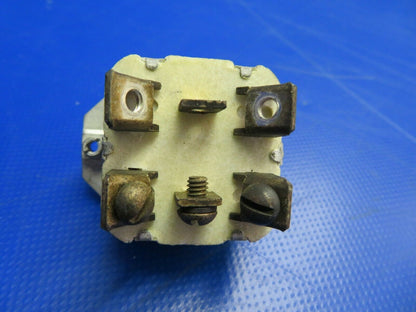 Beech G35 Bonanza Toggle Switches LOT OF 6 P/N 8731K3 (0620-361)