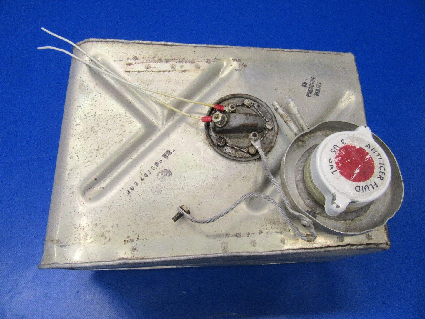 Beech D55 Baron Tank Assy Prop Anti-Ice Alcohol P/N 95-960007-602 (0717-26)