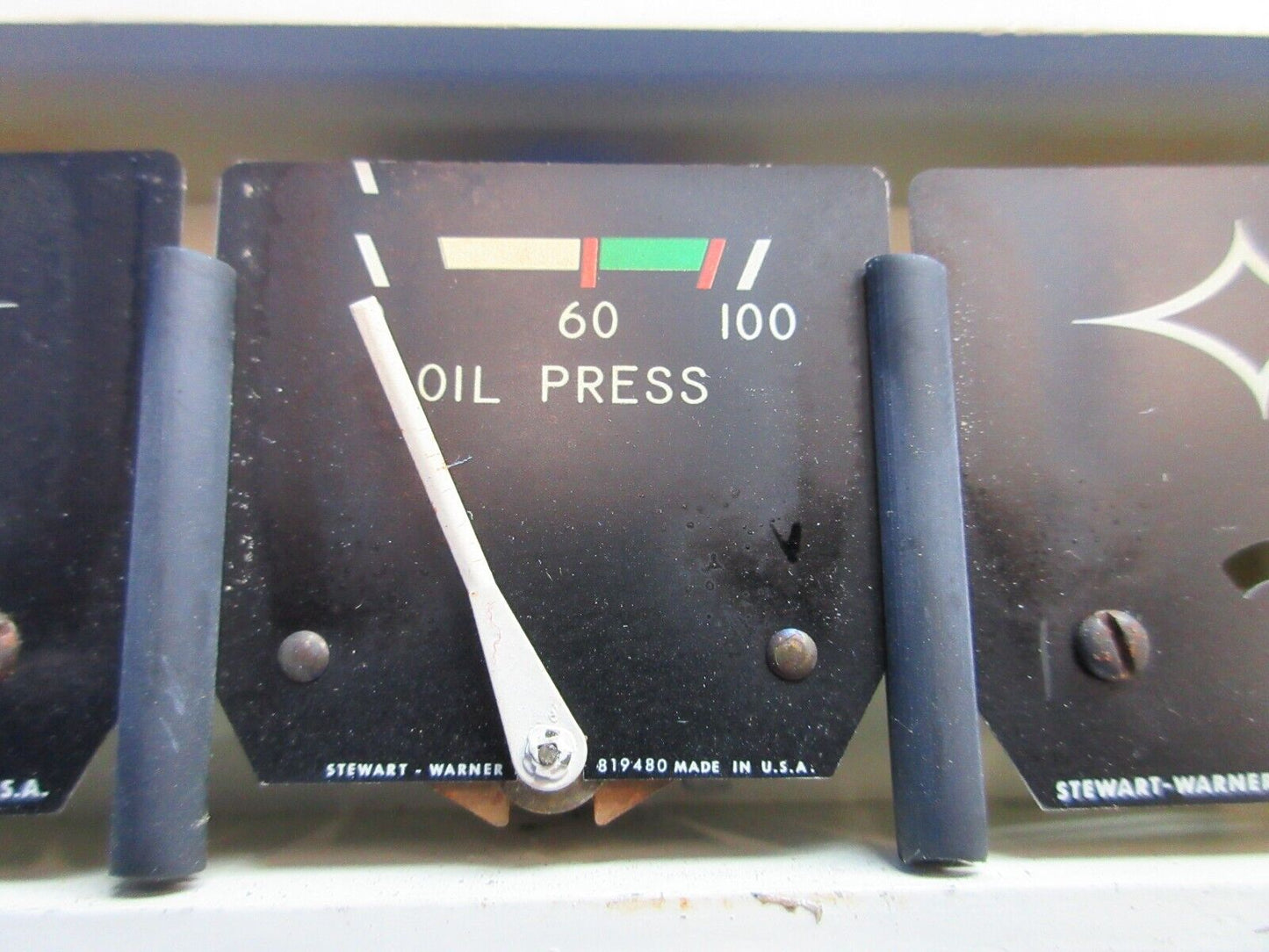 Piper PA-28R-180 Stewart Warner LH Cluster Gauge Assy P/N 95241-02 (1023-793)