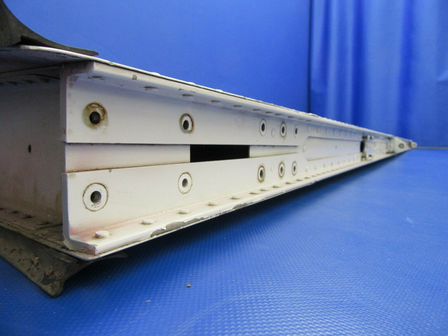 Beech 58 Baron RH Horizontal Stabilizer P/N 96-620005-632 (0121-227)