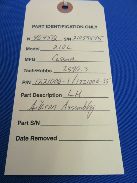 Cessna 210L RH Aileron Assembly P/N 1221006-2 / 1221006-36 (0920-224)