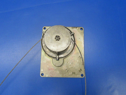 Cessna R182 Pitch Servo / King KM-275 Servo Mount P/N 065-0030-00 (0817-42)
