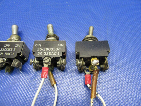 Beech Baron 95-B55 Toggle Switch P/N 380053-1, 380053-3 LOT OF 4 (1121-354)