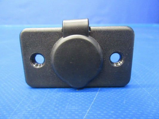 Diamond DA40-180 Power Plug 28V 2 Amps LWR RH Dash (0319-53)