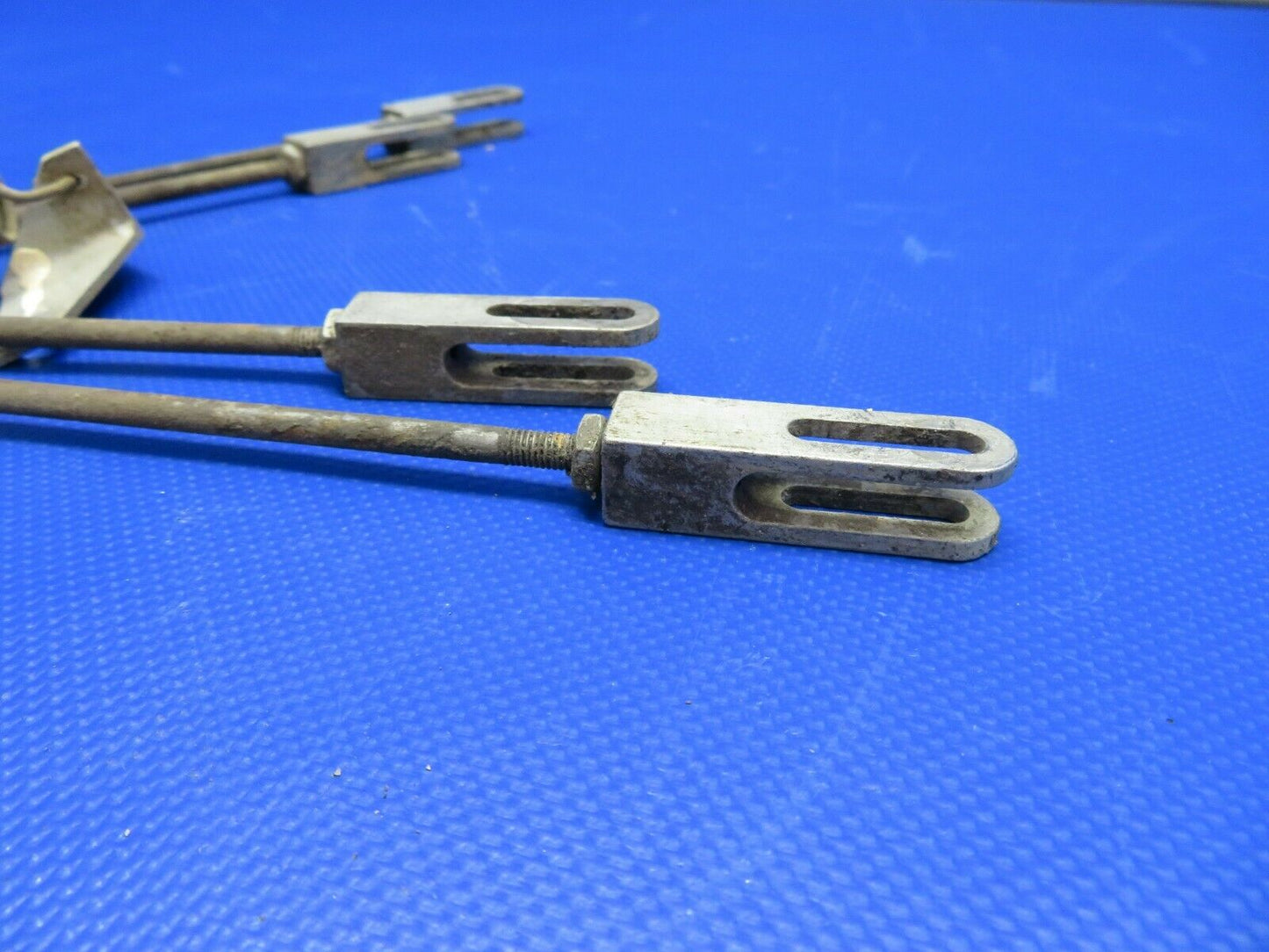 1960 Cessna 210 Main Gear Lock Rods w/ Plate P/N 1241030-1 (0221-195)