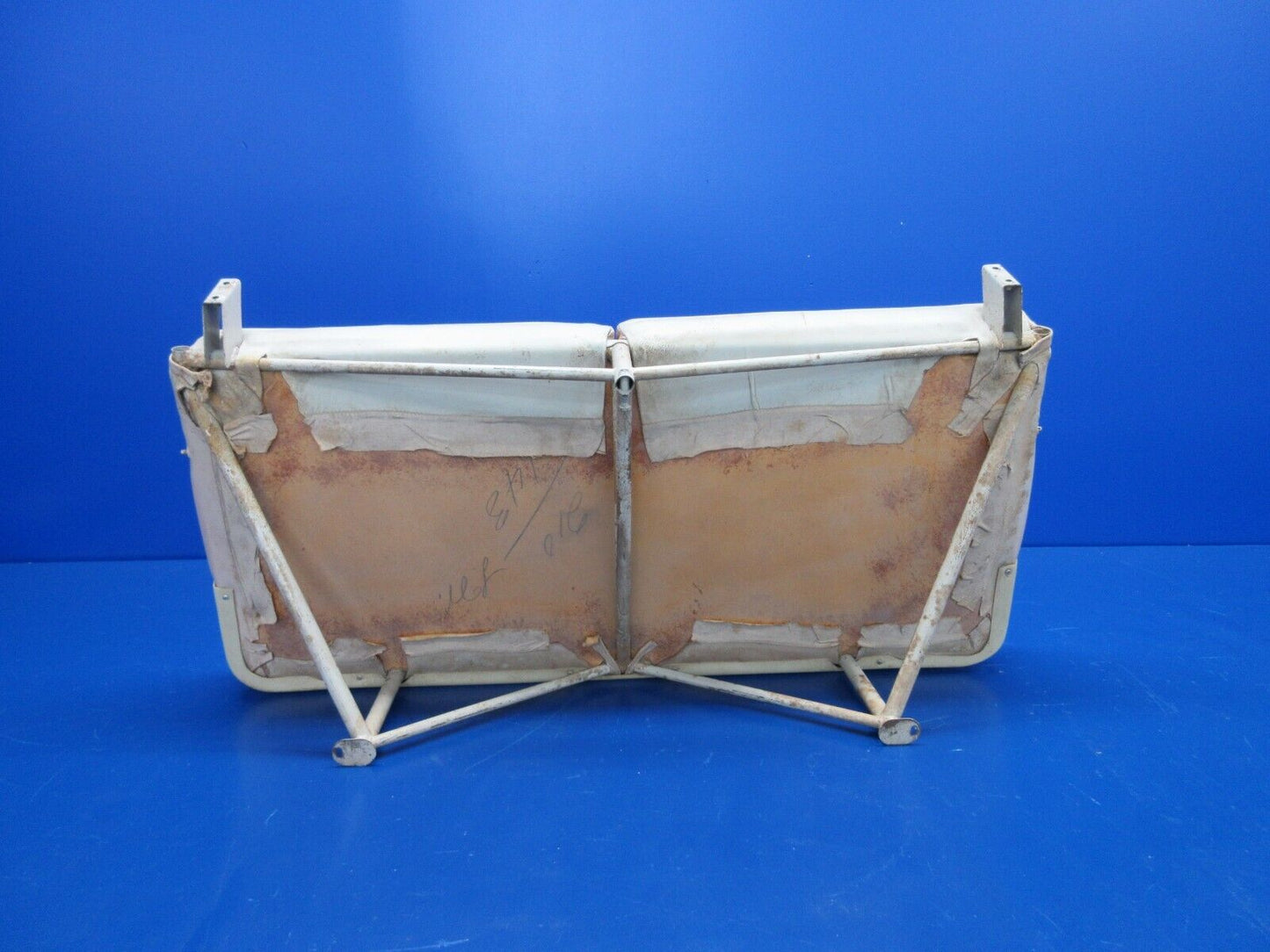 Cessna 210 Bench Seat Assy P/N 1214073-2 (1223-618)
