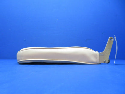 Piper PA-28-140 Rear Seat Assy P/N 65515-05 Cream Vinyl (1123-123)