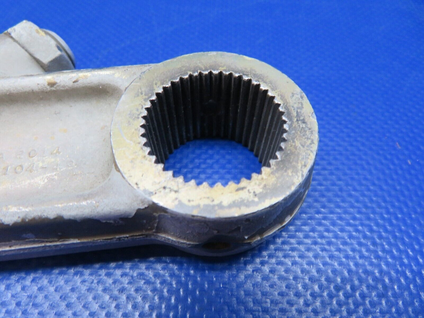 Cessna 401 / 401A NG Adjusting Bellcrank Assy P/N 0842104-2 (0124-110)
