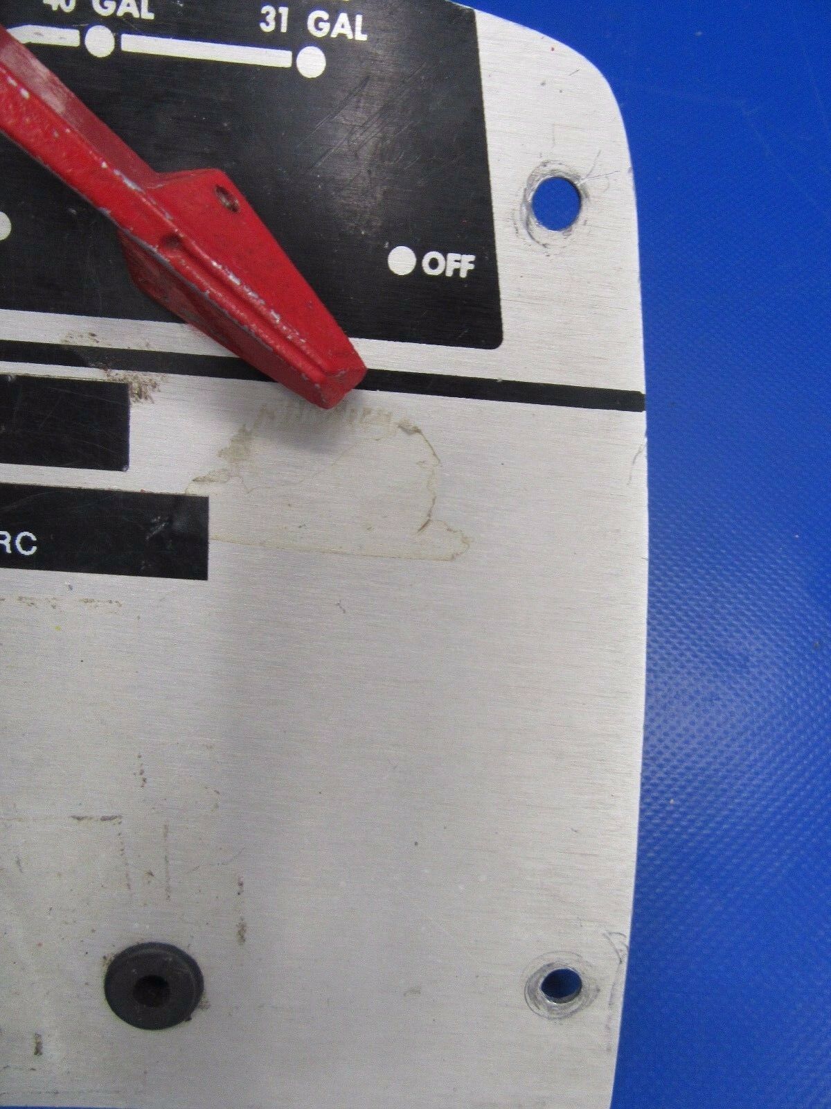 Beech B55-E55 Fuel Selector Panel P/N 96-920011-17 (0917-105)