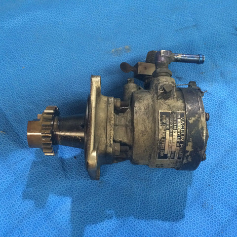 Cessna Wet Vacuum Pump w/ Drive Gear P/N 3P194F (0316-49)