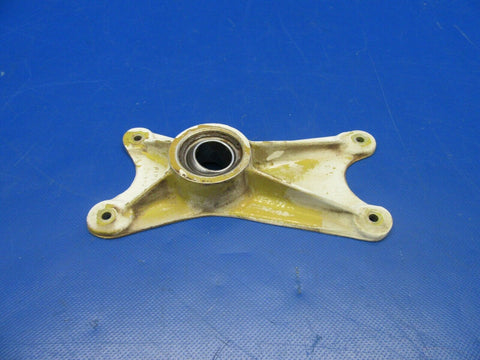 Piper PA-24-250 Comanche Main Gear Fitting AFT LH P/N 20393-00 (1219-126)