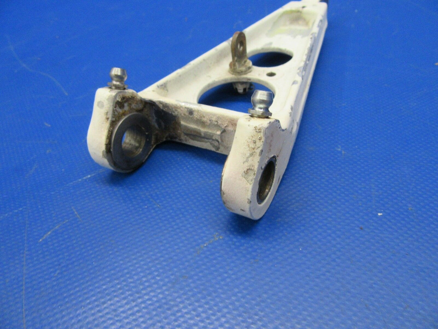 Beech Debonair Upper Torque Knee P/N 45-815011-4 (0119-266)